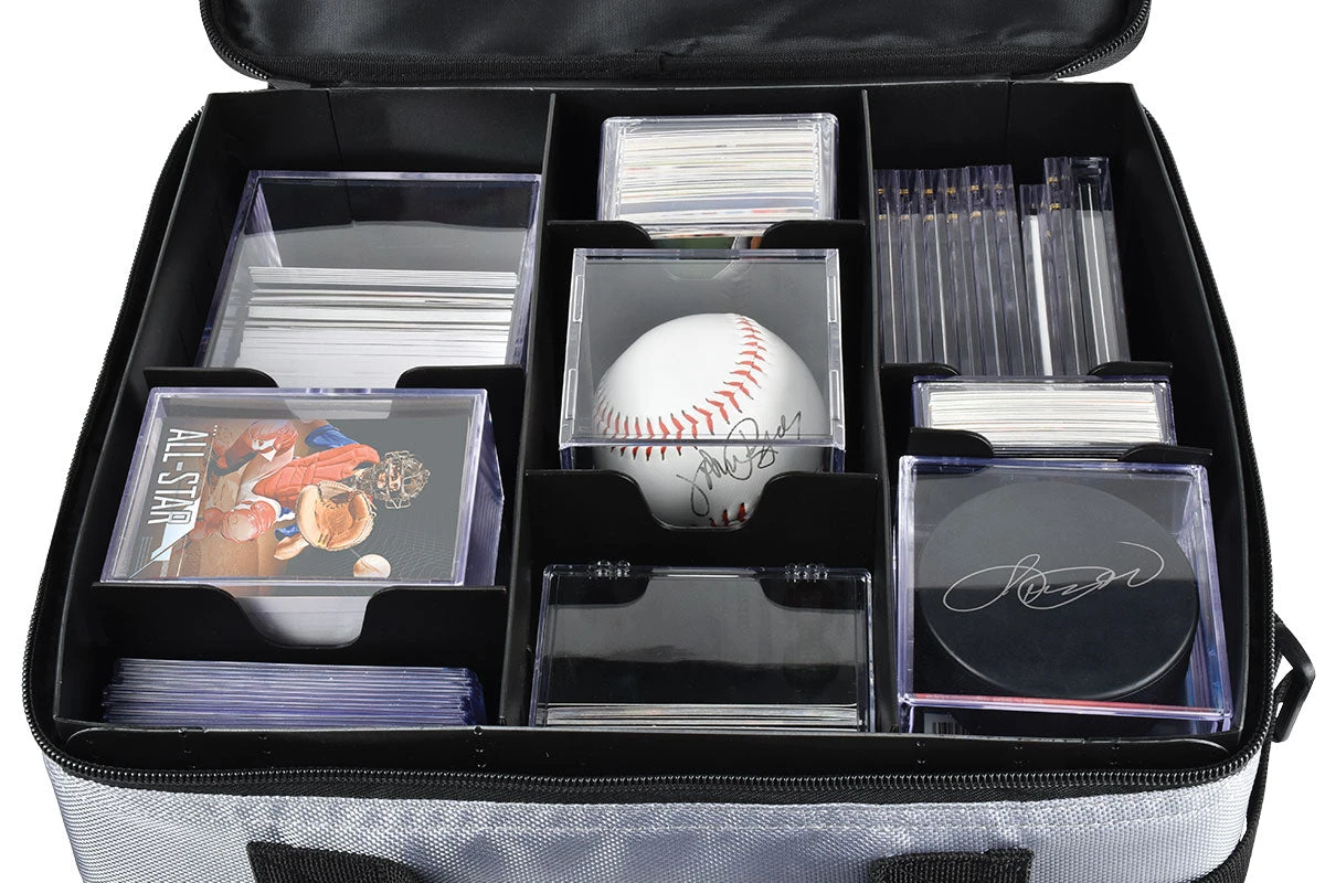 Ultra Pro Collector's Deluxe Carrying Case - Image 3
